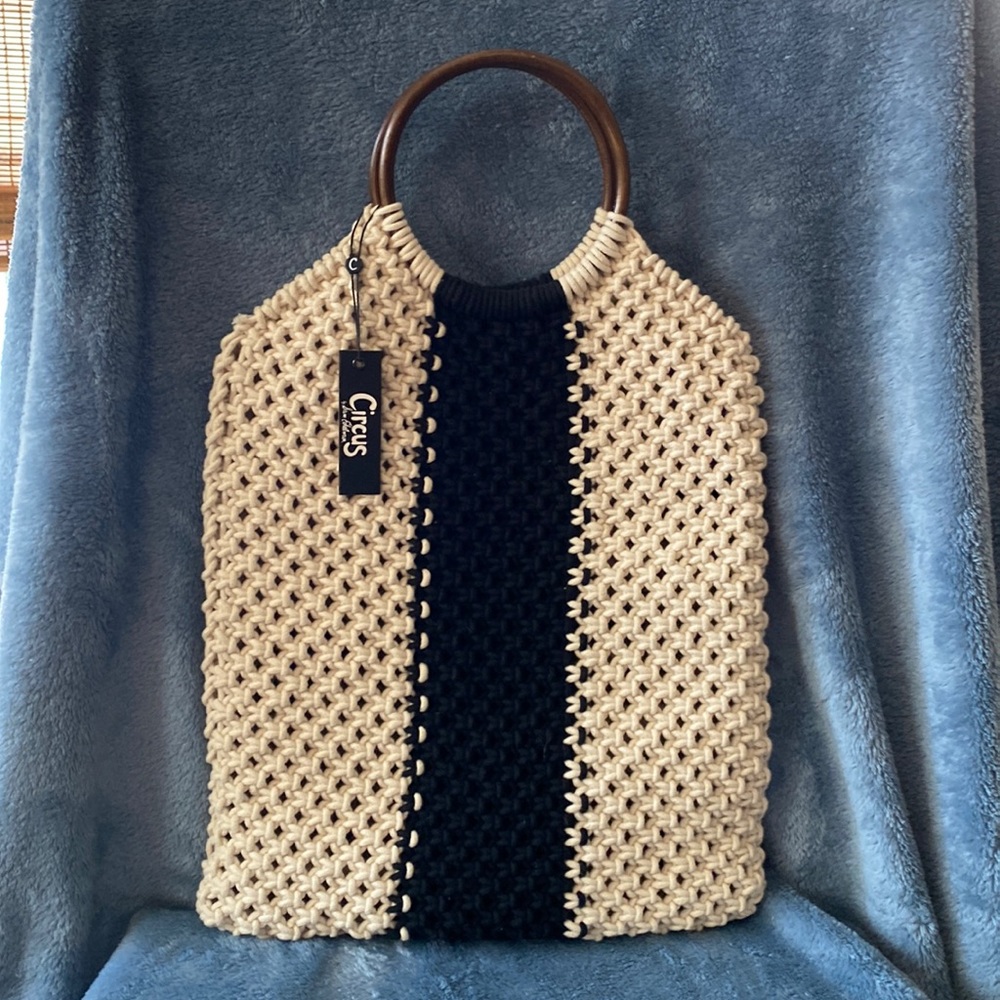 Sam Edelmon Macrame, cream/ black handbag with wooden handle